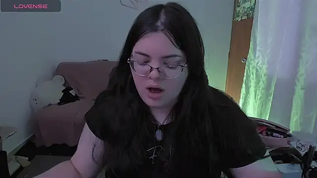 Aria Fullbuster online show from 04/05/26, 09:12