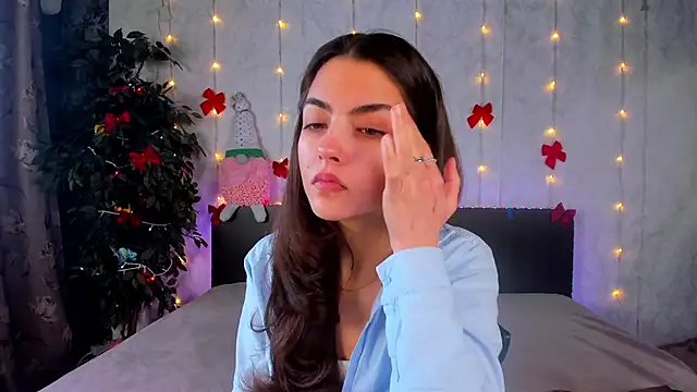 Milana Crystal  online show from 01/12/26, 08:08