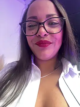 Snapshot of Danna_Ramiirez chatting on 04/18/26, 07:07 Danna Ramiirez online show from 04/18/26, 07:07