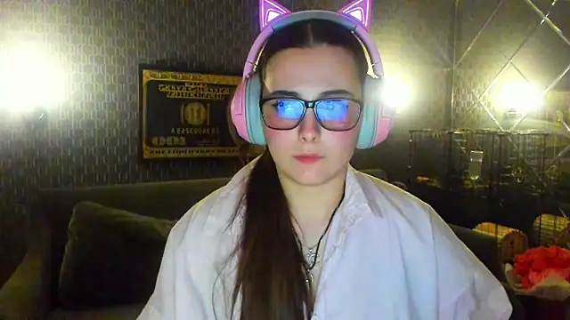  extraterrestrial  online show from 11/22/25, 03:16