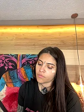 Cori Paige online show from 10/30/25, 04:14