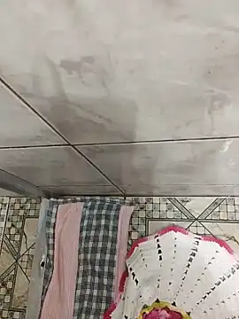 Snapshot of Adee21e chatting on 11/16/25, 03:56 Adee21e online show from 11/16/25, 03:56