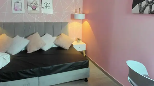 zara  sweet online show from 04/14/26, 03:07