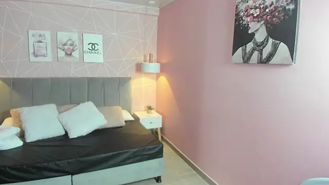 zara  sweet online show from 04/17/26, 01:14