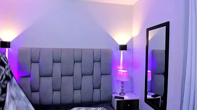 Kylie2211 online show from 01/21/25, 03:48