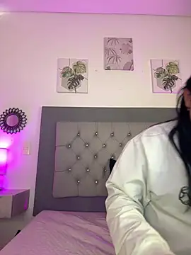 Kylie2211 online show from 03/18/25, 12:14