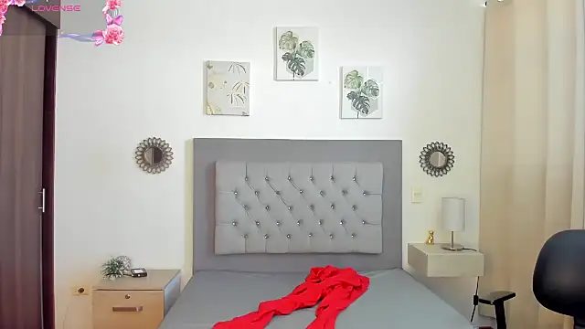 Kylie2211 online show from 10/02/25, 08:38