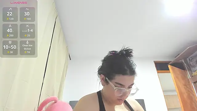 Kylie2211 online show from 03/06/26, 02:08