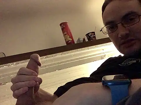 Snapshot of Hebrewhammers42 chatting on 12/08/24, 11:08 Hebrewhammers42 online show from 12/08/24, 11:08