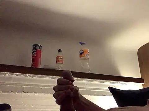 Snapshot of Hebrewhammers42 chatting on 12/19/24, 10:53 Hebrewhammers42 online show from 12/19/24, 10:53