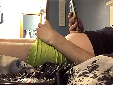 Snapshot of Hebrewhammers42 chatting on 02/06/25, 03:37 Hebrewhammers42 online show from 02/06/25, 03:37