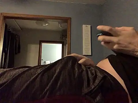 Snapshot of Hebrewhammers42 chatting on 02/09/25, 07:05 Hebrewhammers42 online show from 02/09/25, 07:05