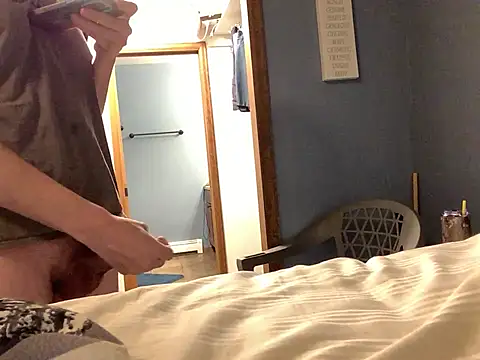 Snapshot of Hebrewhammers42 chatting on 03/18/25, 04:04 Hebrewhammers42 online show from 03/18/25, 04:04