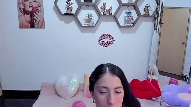 SharonSander online show from 05/15/26, 10:50