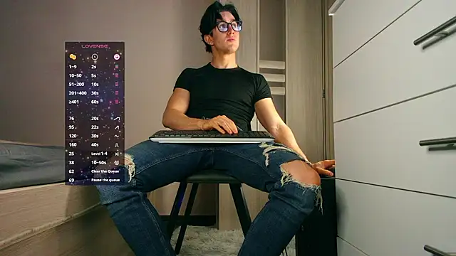 ChristianLevine  online show from 03/14/26, 06:41