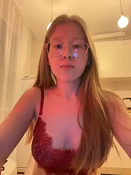 Snapshot of Eva_Weyne chatting on 01/19/25, 11:10 Eva Weyne online show from 01/19/25, 11:10