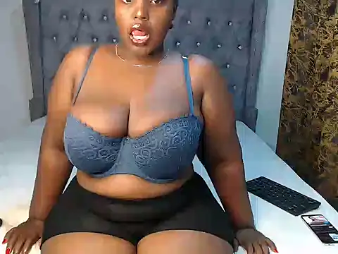 Snapshot of chococreamie chatting on 03/14/25, 04:09 chococreamie online show from 03/14/25, 04:09