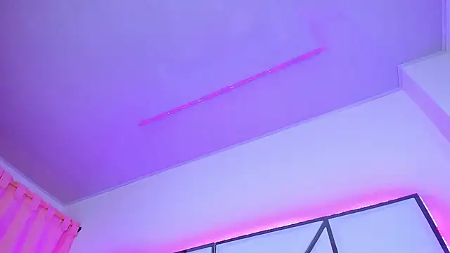 Snapshot of SarayRoyse chatting on 01/20/25, 07:14 SarayRoyse online show from 01/20/25, 07:14