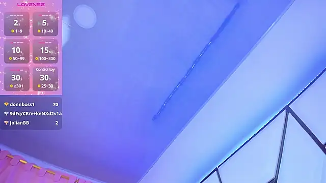 Snapshot of SarayRoyse chatting on 01/29/25, 10:32 SarayRoyse online show from 01/29/25, 10:32