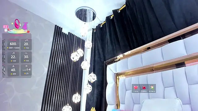 Snapshot of SarayRoyse chatting on 09/19/25, 07:36 SarayRoyse online show from 09/19/25, 07:36