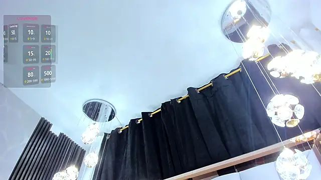 Snapshot of SarayRoyse chatting on 10/16/25, 07:37 SarayRoyse online show from 10/16/25, 07:37