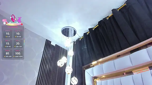 Snapshot of SarayRoyse chatting on 12/17/25, 07:20 SarayRoyse online show from 12/17/25, 07:20