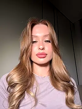 Snapshot of Sweet__Milly chatting on 01/07/26, 04:20 Sweet Milly online show from 01/07/26, 04:20