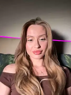 Sweet  Milly online show from 04/08/26, 08:31