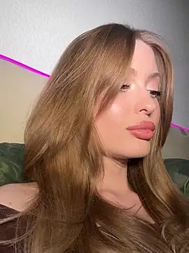 Sweet  Milly online show from 04/17/26, 04:32