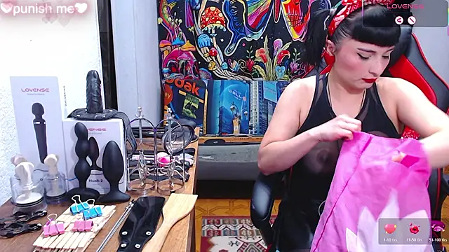 leah  smiith online show from 02/26/26, 02:32