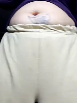 Snapshot of irinamaux chatting on 09/24/25, 04:10 irinamaux online show from 09/24/25, 04:10