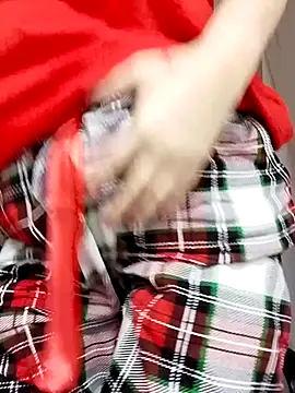 Snapshot of irinamaux chatting on 12/05/25, 02:25 irinamaux online show from 12/05/25, 02:25