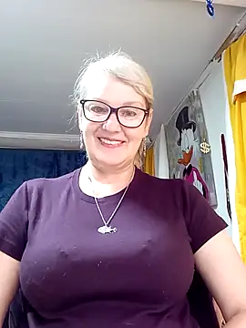 irinamaux online show from 05/04/26, 01:12