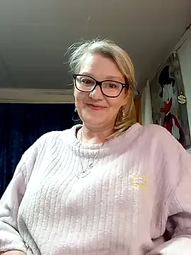 irinamaux online show from 05/11/26, 04:15
