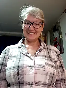 irinamaux online show from 05/15/26, 07:59