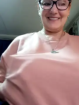 irinamaux online show from 05/20/26, 07:14