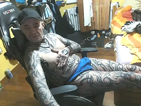 Tomi18cmm2 online show from 02/18/26, 05:31