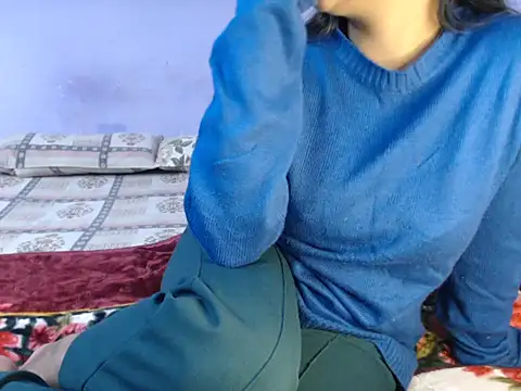 Snapshot of Freya_nia chatting on 12/07/24, 04:47 Freya nia online show from 12/07/24, 04:47