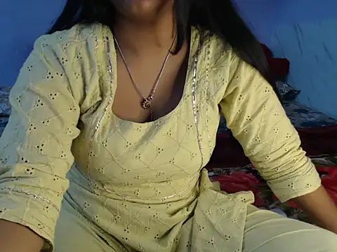 Snapshot of Freya_nia chatting on 12/13/24, 04:05 Freya nia online show from 12/13/24, 04:05