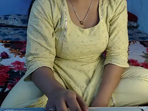 Snapshot of Freya_nia chatting on 12/14/24, 01:16 Freya nia online show from 12/14/24, 01:16