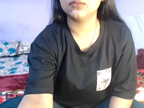 Snapshot of Freya_nia chatting on 12/21/24, 02:15 Freya nia online show from 12/21/24, 02:15