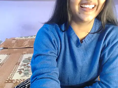 Snapshot of Freya_nia chatting on 12/24/24, 03:47 Freya nia online show from 12/24/24, 03:47