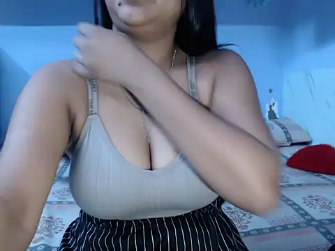 Snapshot of Freya_nia chatting on 02/25/25, 06:14 Freya nia online show from 02/25/25, 06:14