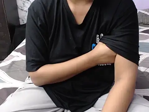 Snapshot of Freya_nia chatting on 09/12/25, 03:34 Freya nia online show from 09/12/25, 03:34