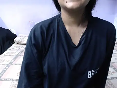 Snapshot of Freya_nia chatting on 09/22/25, 02:41 Freya nia online show from 09/22/25, 02:41