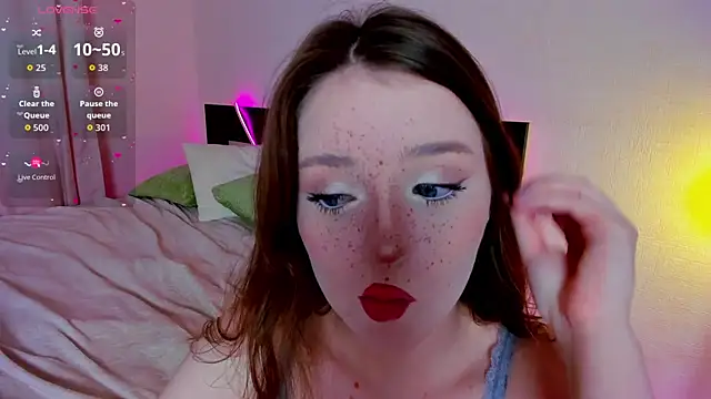 lexxxxxxi online show from 09/17/25, 07:04