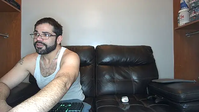 Zander823 online show from 03/18/26, 07:06