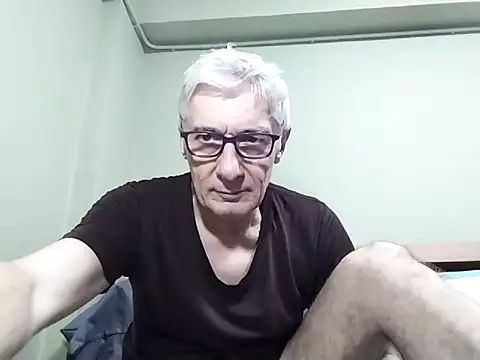 BIGUNCUTHARDCOCK online show from 11/17/25, 01:44