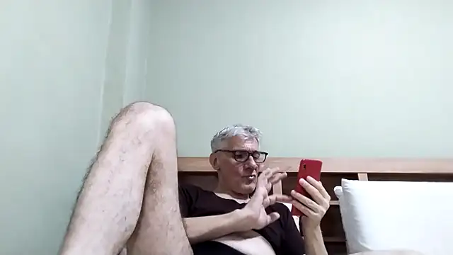 BIGUNCUTHARDCOCK online show from 12/18/25, 01:28