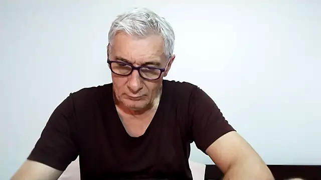 BIGUNCUTHARDCOCK online show from 04/04/26, 01:37